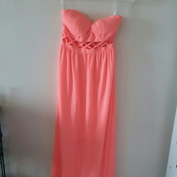 Dainty Hooligan Dresses & Skirts - Dainty Hooligan strapless dress